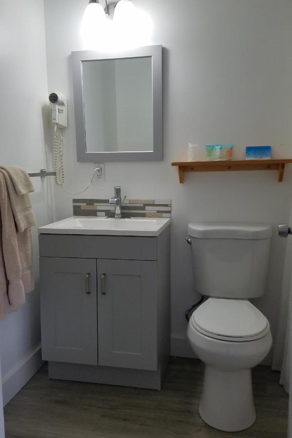 Acadia Sunrise Motel Трентон Екстер'єр фото