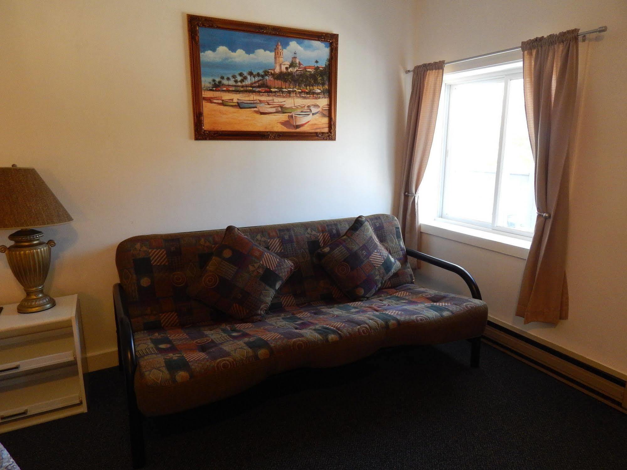 Acadia Sunrise Motel Трентон Екстер'єр фото